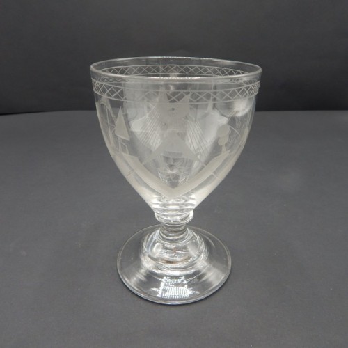 19e eeuws glas  op voet 5
